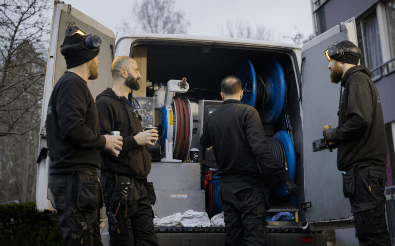 Om oss på Svea Relining